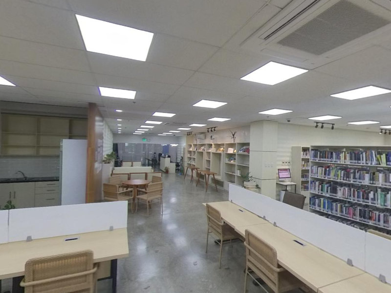 MMCM College Library on Momento360